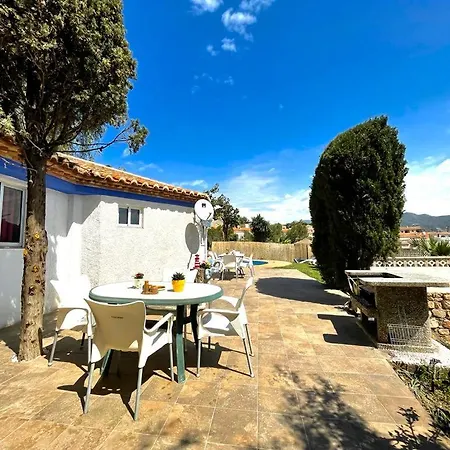 Flores Holiday home *